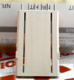 1SDA054922R1 Переходник для втычного / выкатного исполнения Т4-Т5 6 pin при использовании доп. (SAC