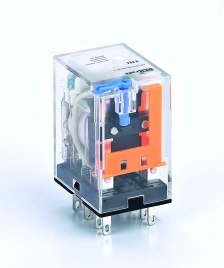 23900DEK Промежуточное реле 4 конт. с LED инд. 5А 230В AC ПР-102