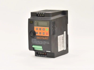 VCI-G15-4B Преобразователь частоты VCI 15,0кВт 32,0А 3ф. 380В 380 В ± 15%, 50/60 Гц  (00110900) фото 1